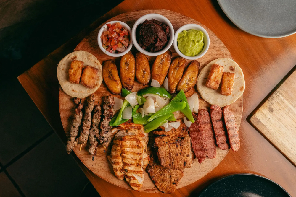 Puyas Grill & Bar